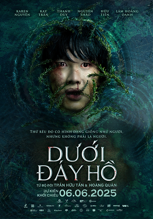 dưới đáy hồ